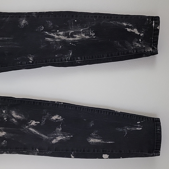 Royalty For Me Bleach Splattered Skinny Blue Jeans 10 - Picture 3 of 12
